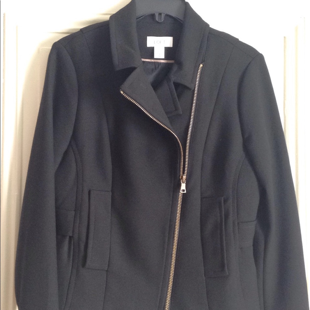 Loft short black jacket